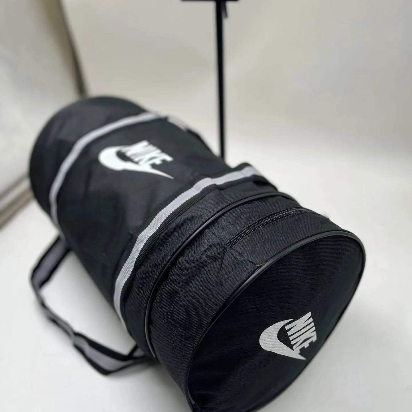 Nike Deri Silindir Spor Çanta